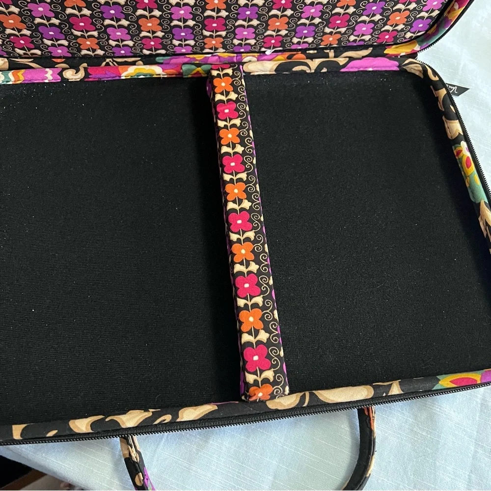 Vera Bradley Bags Hard Cover Laptop Portafolio Bag